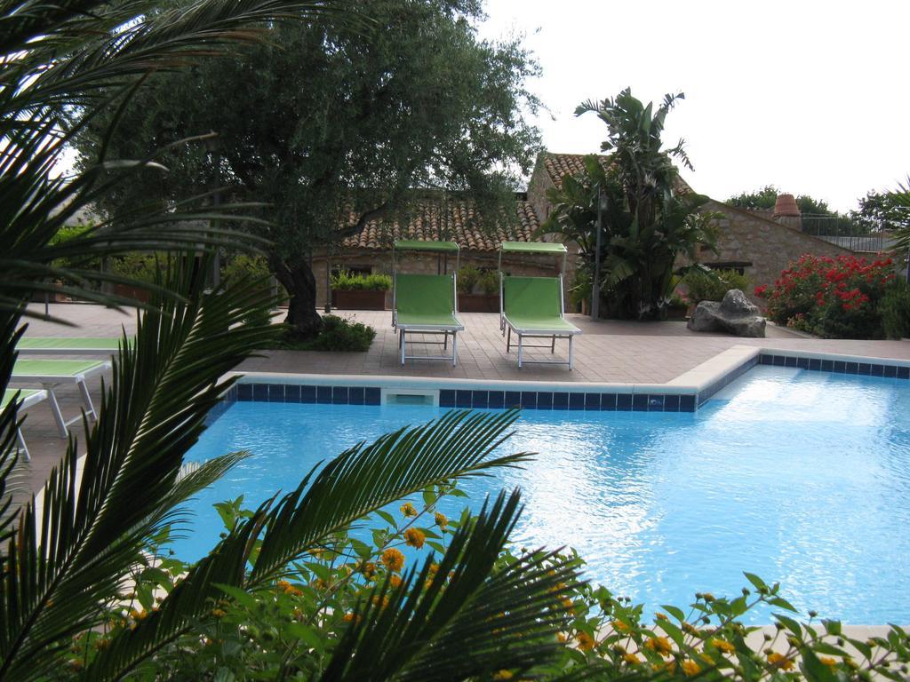 Crapa Licca Villa Ventimiglia di Sicilia Exterior foto