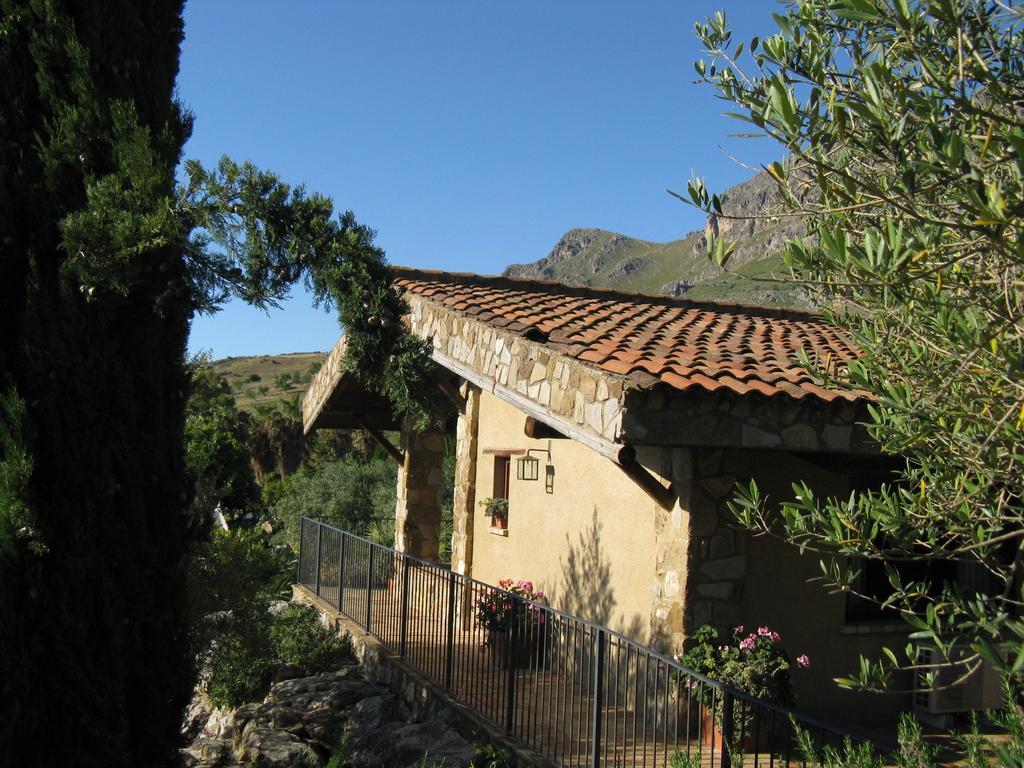 Crapa Licca Villa Ventimiglia di Sicilia Exterior foto