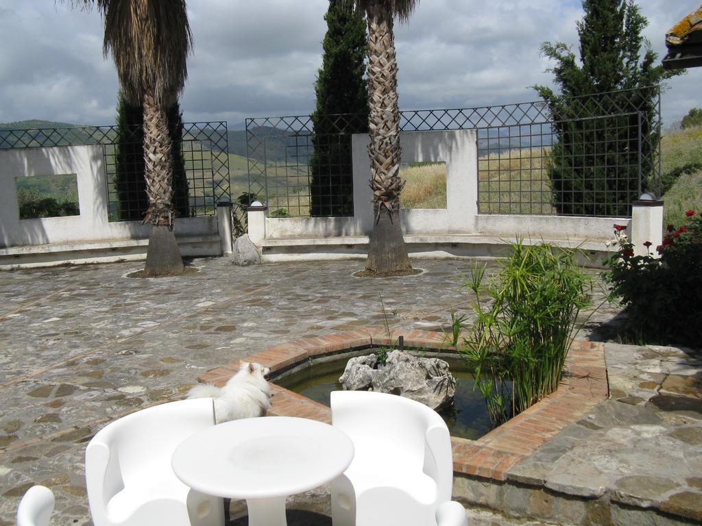 Crapa Licca Villa Ventimiglia di Sicilia Exterior foto
